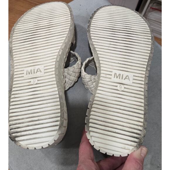 Mia "Yoshi" Ecru Color 2 Braided Strap Wedge 2.4 Inch Heels Size 9 - Picture 4 of 4